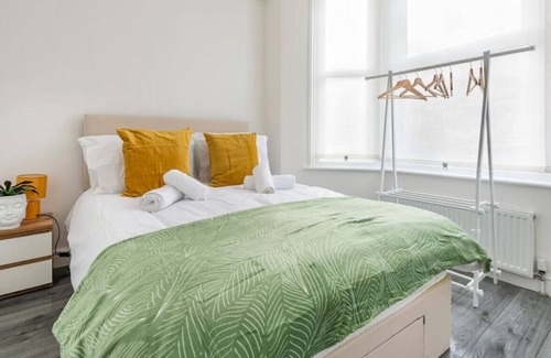 Gillingham House | Perfect for Contractors working away from home.