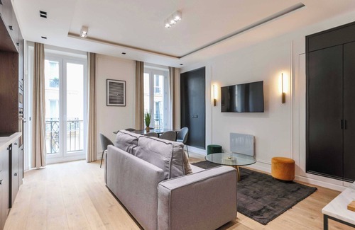 Bonne-Nouvelle Apartment | Perfect for exploring - 2BR/6P - Center of Paris