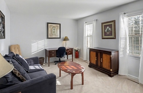 Midlothian House | Perfect for Extended Stays! Pet Friendly! Near Midlothian & Bon Air