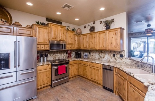 Lake Havasu City House | Perfect for Families & Groups w/2 Private Casitas!
