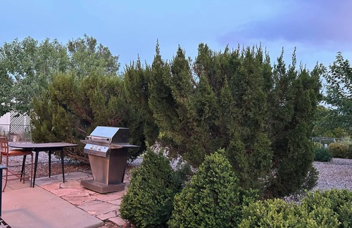 Cottonwood-Verde Village House | Perfect for families or couples—close to Sedona, Old Town, and scenic hikes.