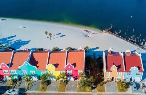 Sunset Pass House | PERFECT FOR FAMILIES! Private beach, Pool, Game Room, all King beds