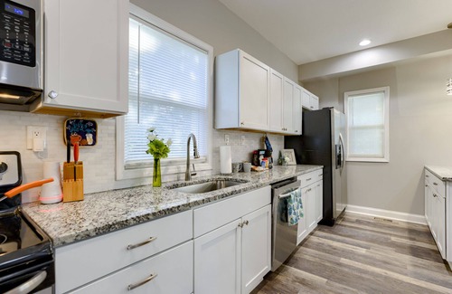 Kansas City House | Perfect for Group Getaways and Nightlife Enthusiasts!