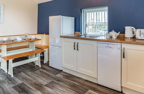Whitland Cottage | Perfect for its close locality to Amroth Beach with walks from your doorstep to the beach.
