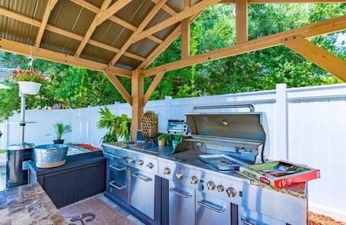 Villas House | PERFECT GETAWAY FOR FAMILY REUNIONS , WEDDINGS, ESPORTS TEAMS! HEATED POOL!