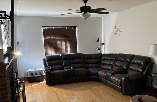Homewood House | Perfect Getaway House With Fireplace & Big Fenced Yard