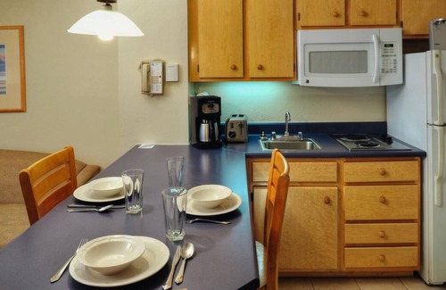 Palo Verde House | Perfect Getaway! Kitchen, Pool, Close to Pima Air Museum