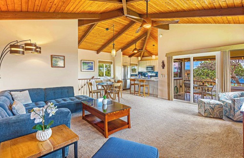 Downtown Lahaina House | Perfect Getaway, Steps to the Ocean, Puamana 145-4