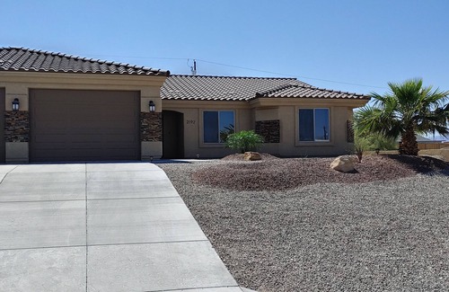 Lake Havasu City House | Perfect getaway house with pool and lake view