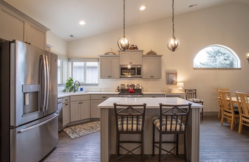 Kalispell House | Perfect Golf Getaway near Glacier, 2/2 townhome right on golf course