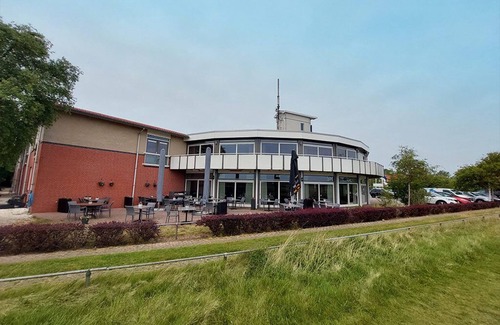 Nieuw-Haamstede Hotel | Perfect Haamstede Getaway | Group Haven near Burgh-Haamstede & Nature activities