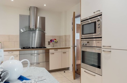 Poole Apartment | Perfect Harbour Views - Incredible Views