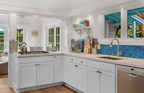 White Street Gallery District House | *PERFECT HARMONY @ MIDTOWN* Home & Pool + LAST KEY SERVICES…