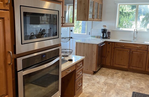 Shelton House | Perfect hideaway on a serene and peaceful lake