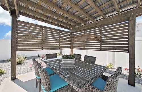 Pinecrest West Park Apartment | Perfect Hideaway