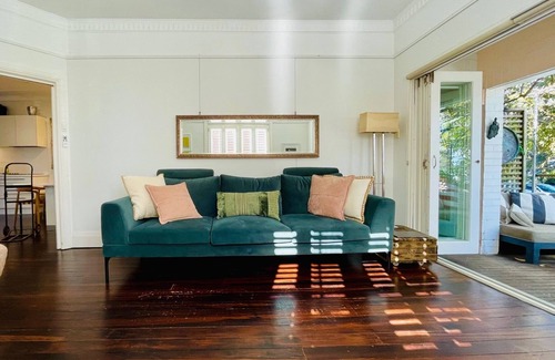 Bondi Beach Apartment | Perfect holiday stay Bondi. Large 2 Bedroom Walk to beach and restaurants