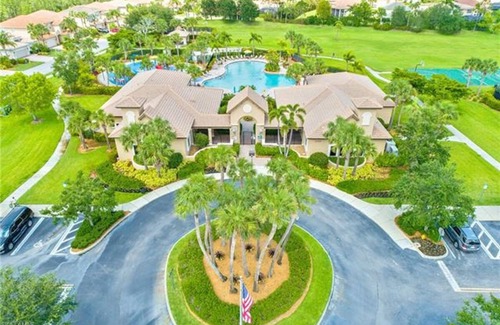 Botanica Lakes House | Perfect home away from home. Spacious clean home w/upscale community amities.