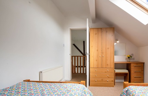 Conwy House | Perfect hub for Snowdonia visitors