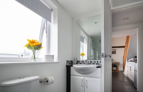 Conwy House | Perfect hub for Snowdonia visitors