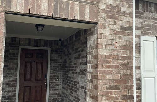 Princeton House | Perfect In-Town cozy house for you and your family.nPet-friendly and Relaxing.
