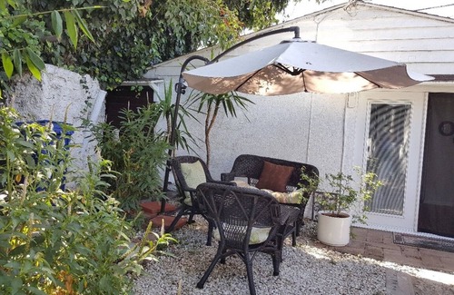 West Los Angeles House | Perfect LA Getaway! Sawtelle- Santa Monica Area