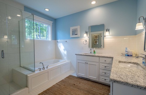 Gravois Mills House | PERFECT Lake house with dock!