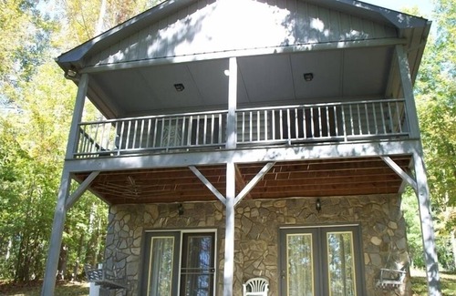 Crumpler Cabin | Perfect Little Getaway in the Mountains of Ashe County, NC!