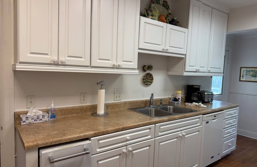 Saint Simons Island Cottage | Perfect Location to King & Prince and Beach Access