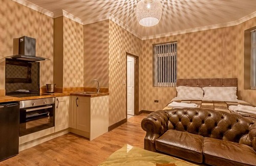 Stockton-on-Tees Bed & Breakfast | Perfect location, Luxury private studio Apartments & double Rooms,Smart TVsWiFi