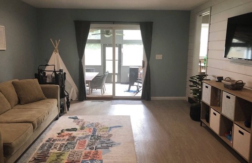 Saratoga Springs House | Perfect location in Saratoga Springs