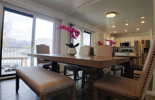 Ogden House | Perfect Location+4bd+Fully Fenced Yard+Gazebo+Hot Tub+Views!