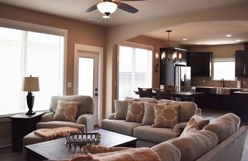 Fayetteville House | Perfect location 740 N. Malbec! Entire house! Sleeps 8!