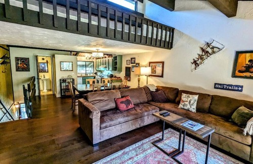 Big Bear Lake Condo | Perfect Location for Big Bear Adventures! Cozy 2-BR, 2-BA Townhouse with Spa