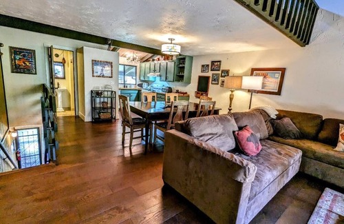 Big Bear Lake Condo | Perfect Location for Big Bear Adventures! Cozy 2-BR, 2-BA Townhouse with Spa