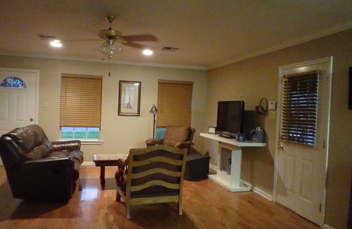 Lafayette House | Perfect Location for UL & Downtown Activities