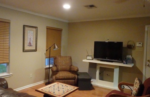 Lafayette House | Perfect Location for UL & Downtown Activities