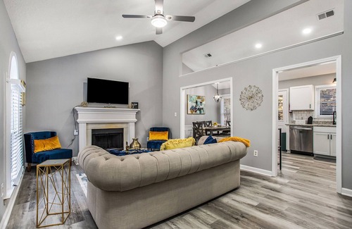 Cartersville House | Perfect Location Large groups 5Bd Home - Lakepoint