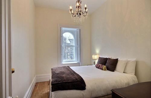 Saint-Jean-Baptiste Apartment | Perfect location! Perfect Stay! On Grand Allée, Next to Plains of Abraham