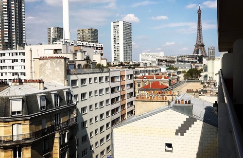 Grenelle Apartment | Perfect Location to Visit All of Paris - Contemporary Cozy