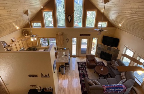 Lake City Cabin | Perfect Location with Breathtaking Mountain Views!