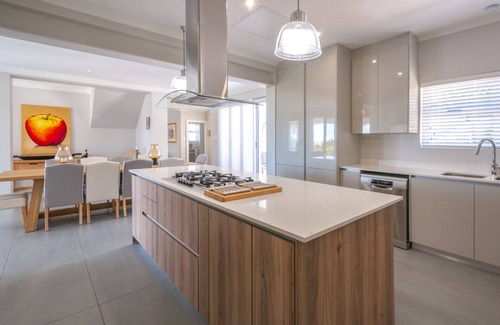 Raithby Villa | Perfect Luxury 5 Double Bedroom Villa in Secure Luxury Bel'Aire Winelands Estate