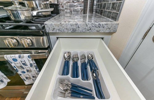 Greater East End House | Perfect Luxury Home East Downtown