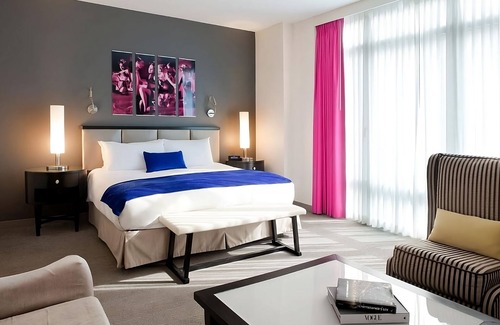 Rose Hill Hotel | Perfect NYC Getaway! 2 Stylish Units, Pool, Near Fifth Avenue Shopping!