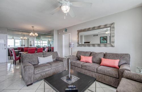 Galt Mile Apartment | Perfect Panorama - #905A