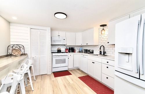 Greenbush House | Perfect Private Scituate Getaway Near The Beach!