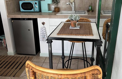 Fig Garden Apartment | Perfect private studio in old fign