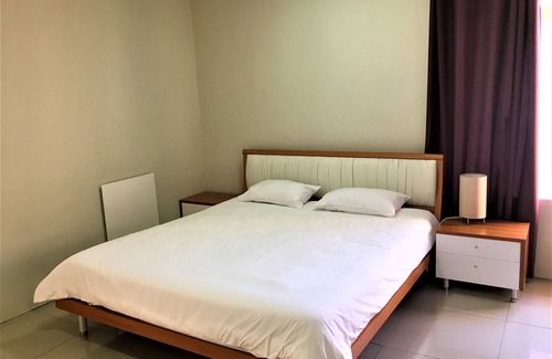 Kempton Park House | Perfect room for work, airport transit and tourism