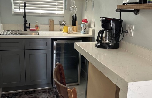 Lauderdale-by-the-Sea Apartment | Perfect Studio by Ocean & Downtown, Private Yard + Parking, Lauderdale-by-Sea!