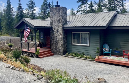 Coeur d'Alene House | Perfect Ski Getaway and a Place to Relax and Unwind