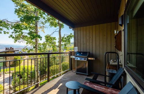 Snowmass Village Condo | Perfect Snowmass Getaway! 2 Balconies W/Great Views, Gas Grill, Pool/HT, Gas FP, W/D & Parking